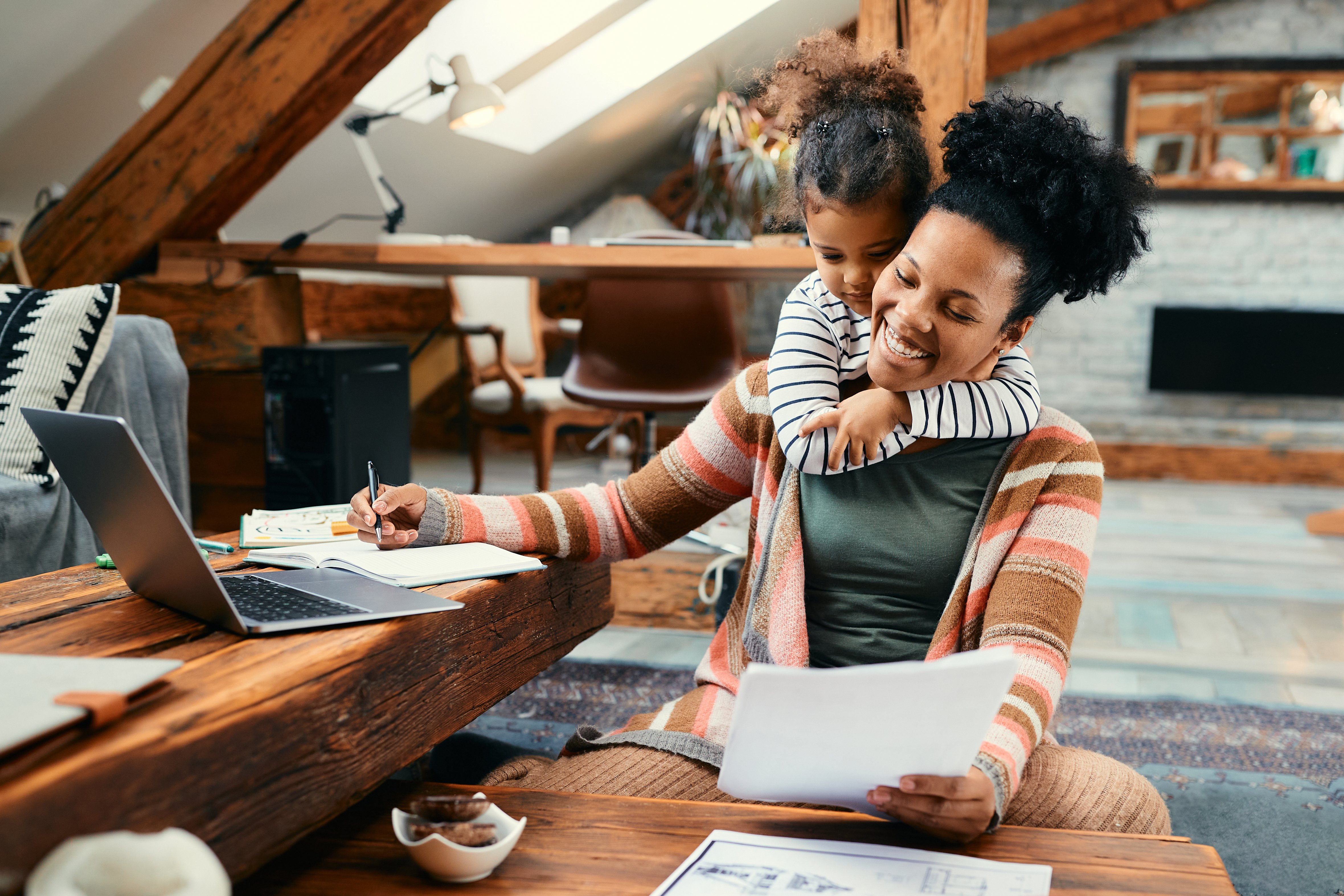 How Online Learning Helps Women in STEM: Perspectives from MIT xPRO Learners